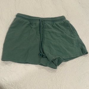 universal threads beach shorts, size medium
